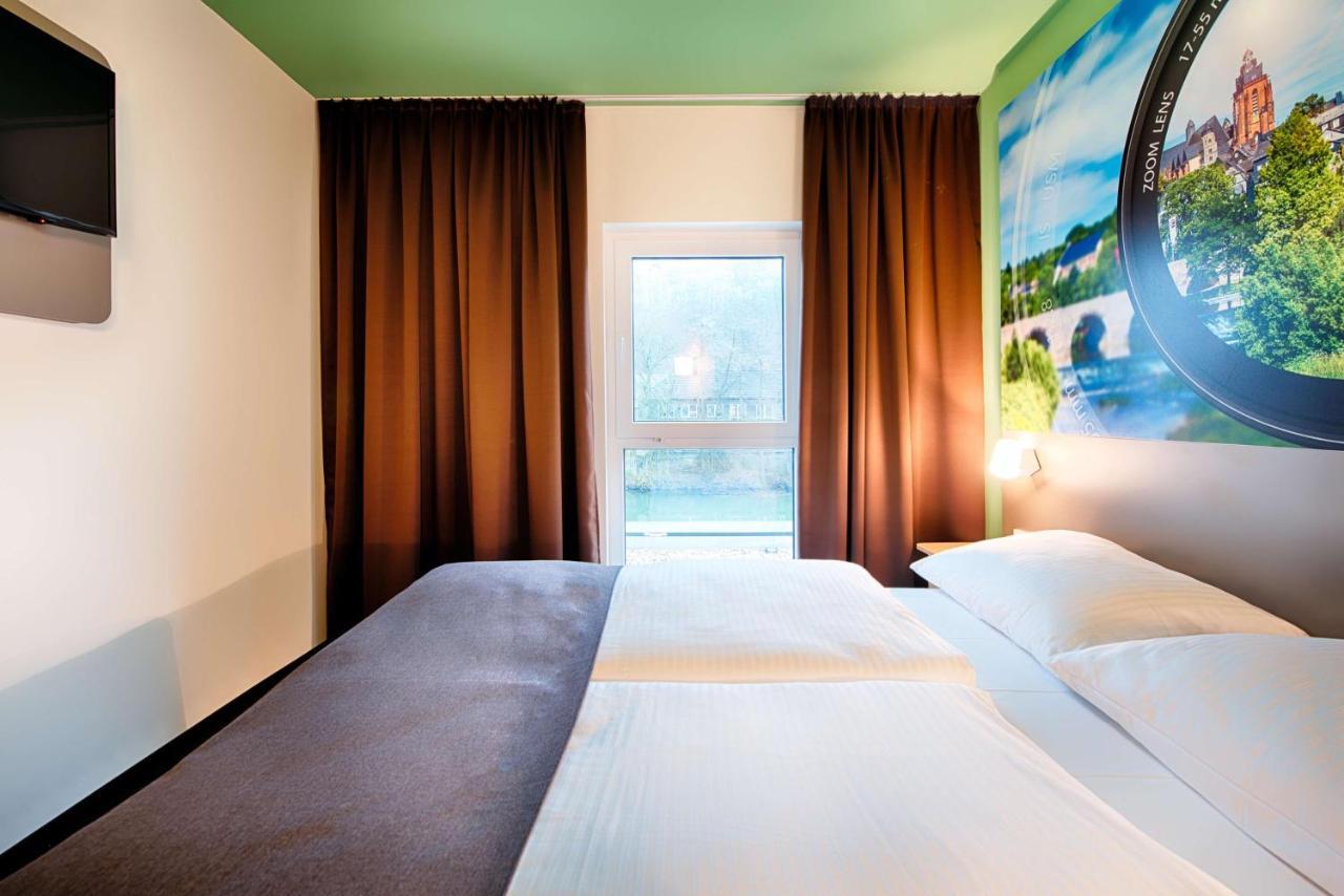 B&B Hotel ヴェッツラー エクステリア 写真