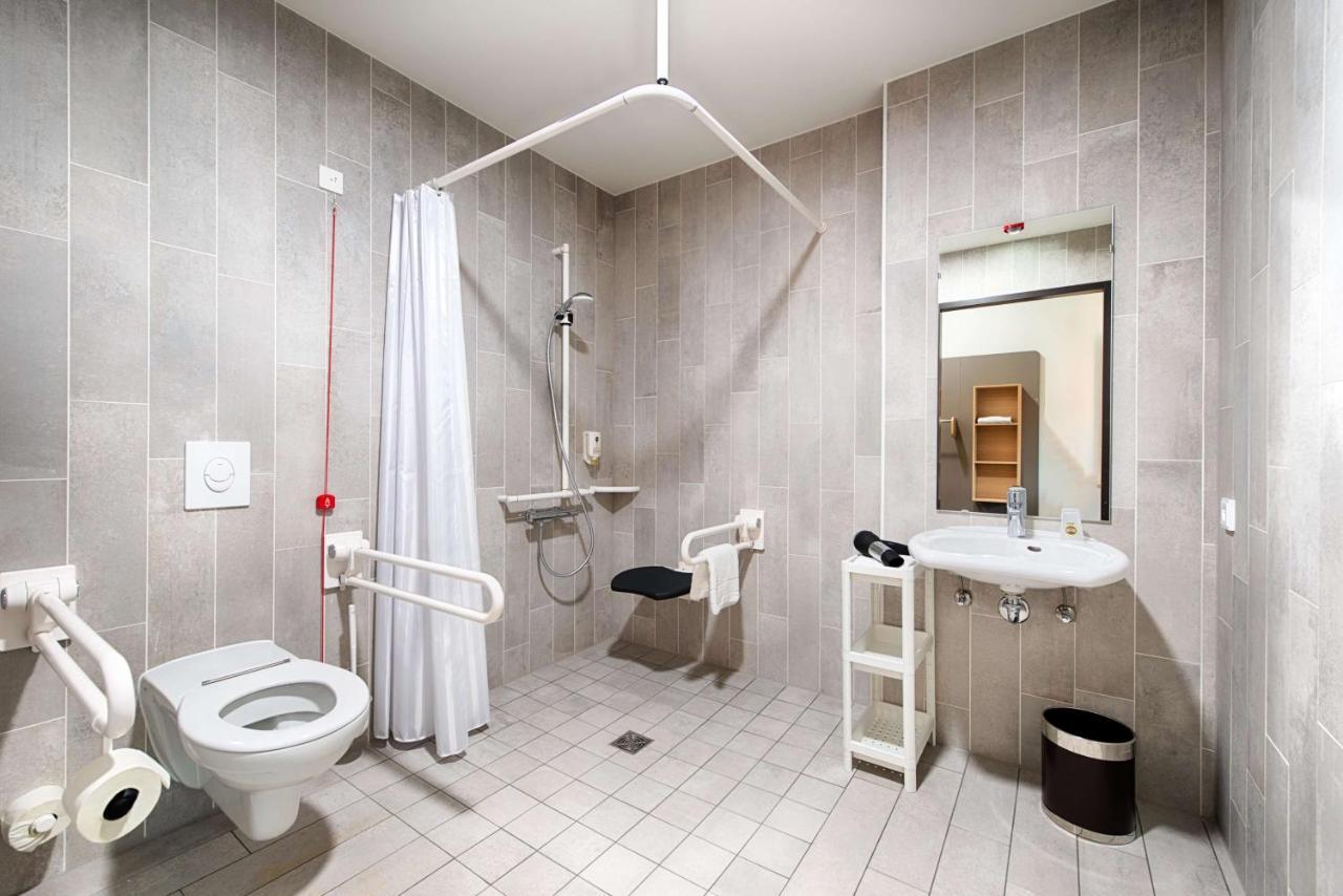 B&B Hotel ヴェッツラー エクステリア 写真